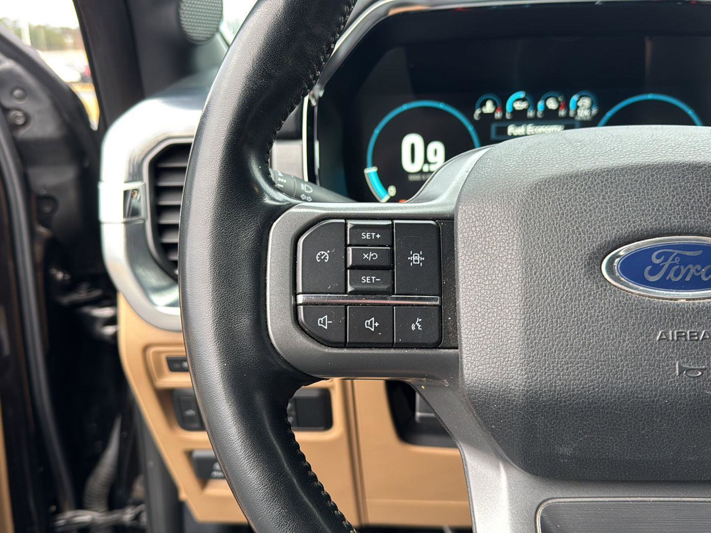 Used 2021 Ford F150 Lariat image 17