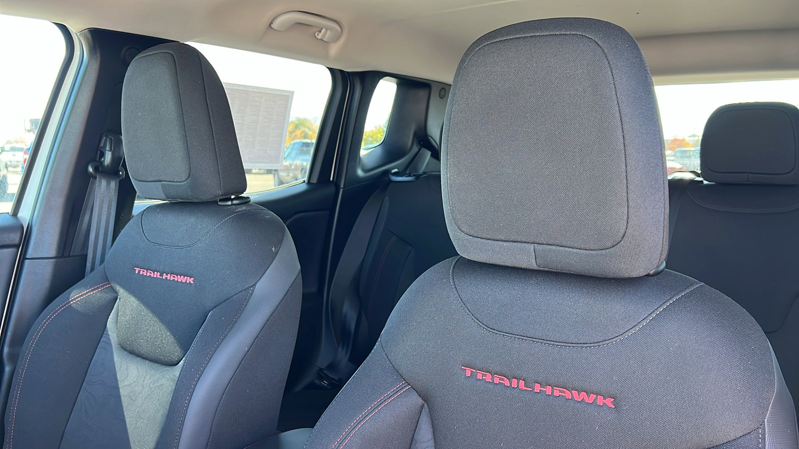 Used 2023 Jeep Renegade Trailhawk image 18