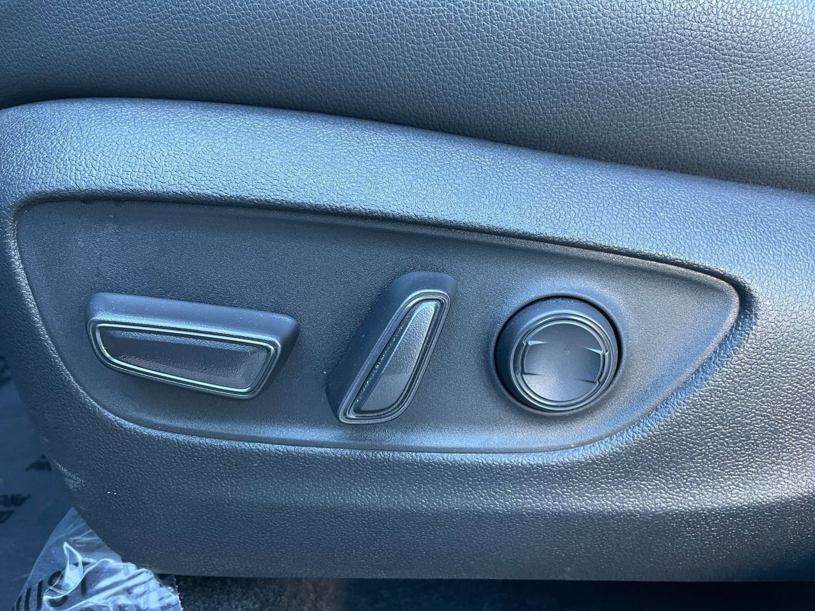 Used 2025 Toyota Grand Highlander FWD image 23