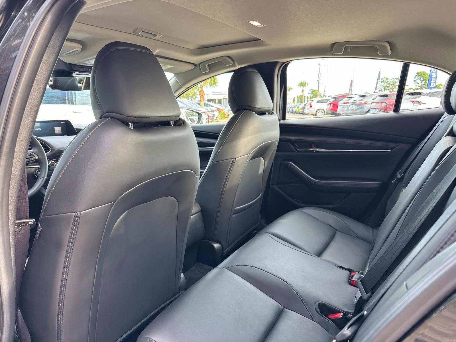 Used 2024 MAZDA MAZDA3 s image 15