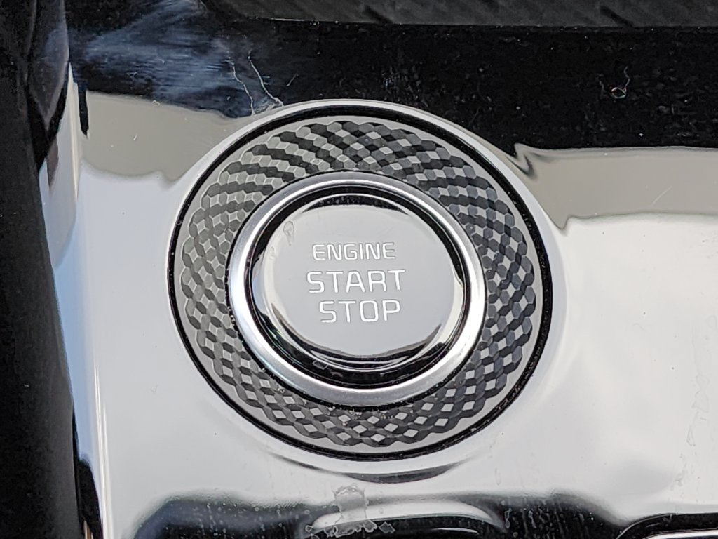 Certified 2023 Kia Niro EX FWD image 32