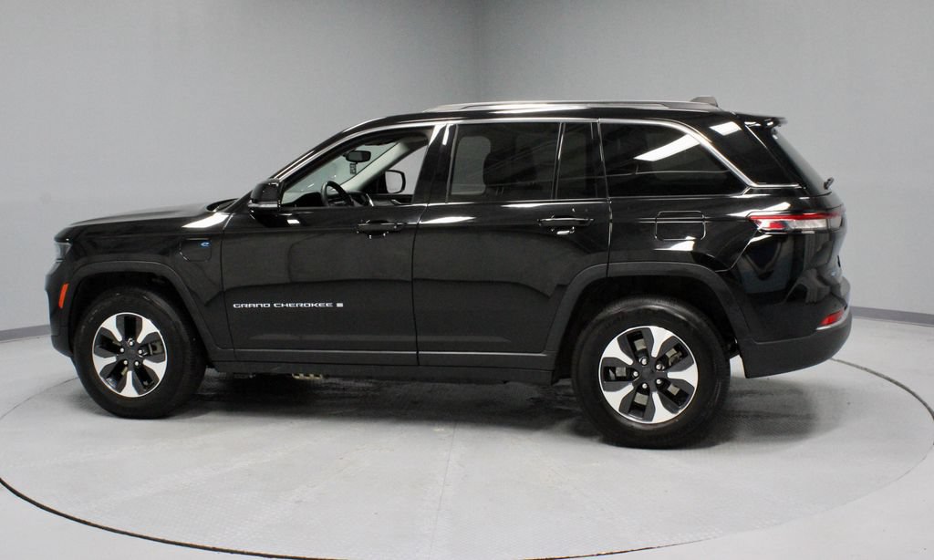 Used 2024 Jeep Grand Cherokee Limited 4xe AWD/4WD image 7