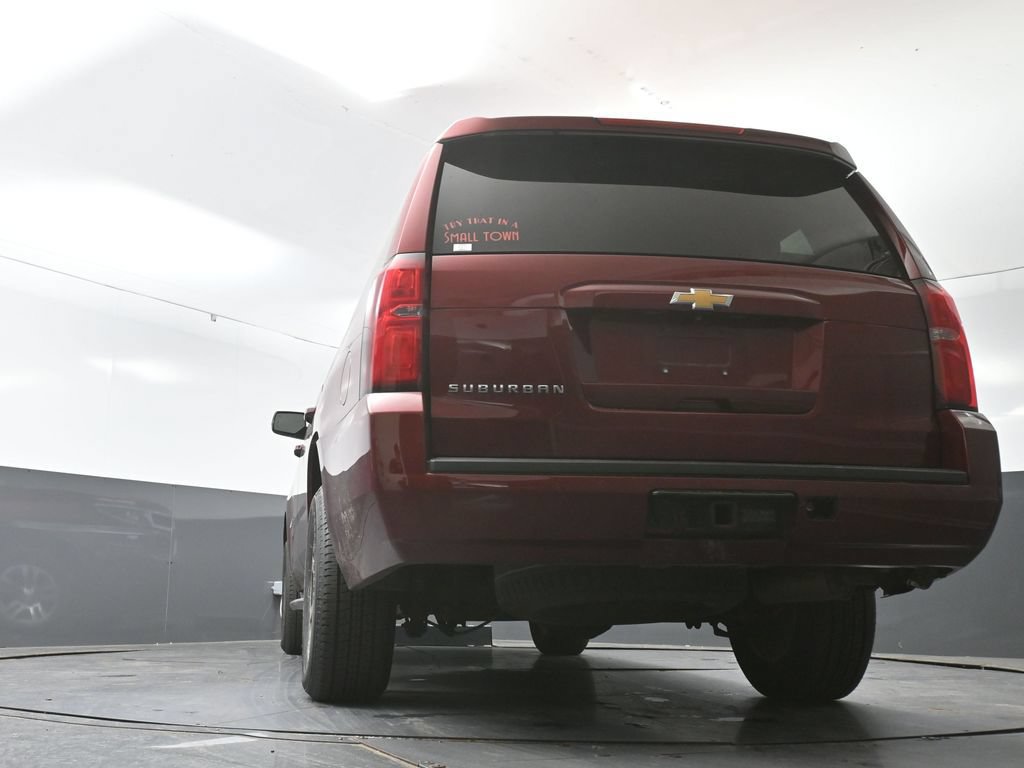 Used 2016 Chevrolet Suburban LT w/ Luxury Package AWD/4WD image 24