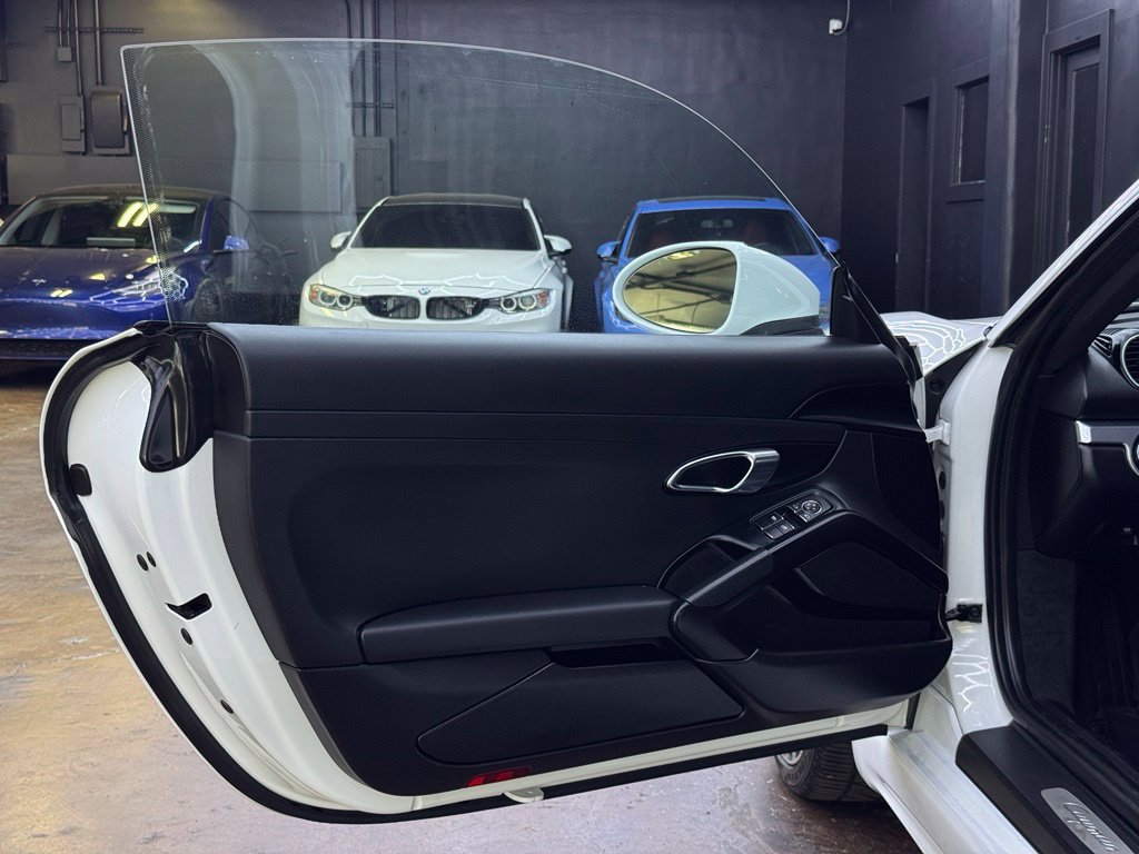 Used 2018 Porsche 718 Cayman RWD image 13