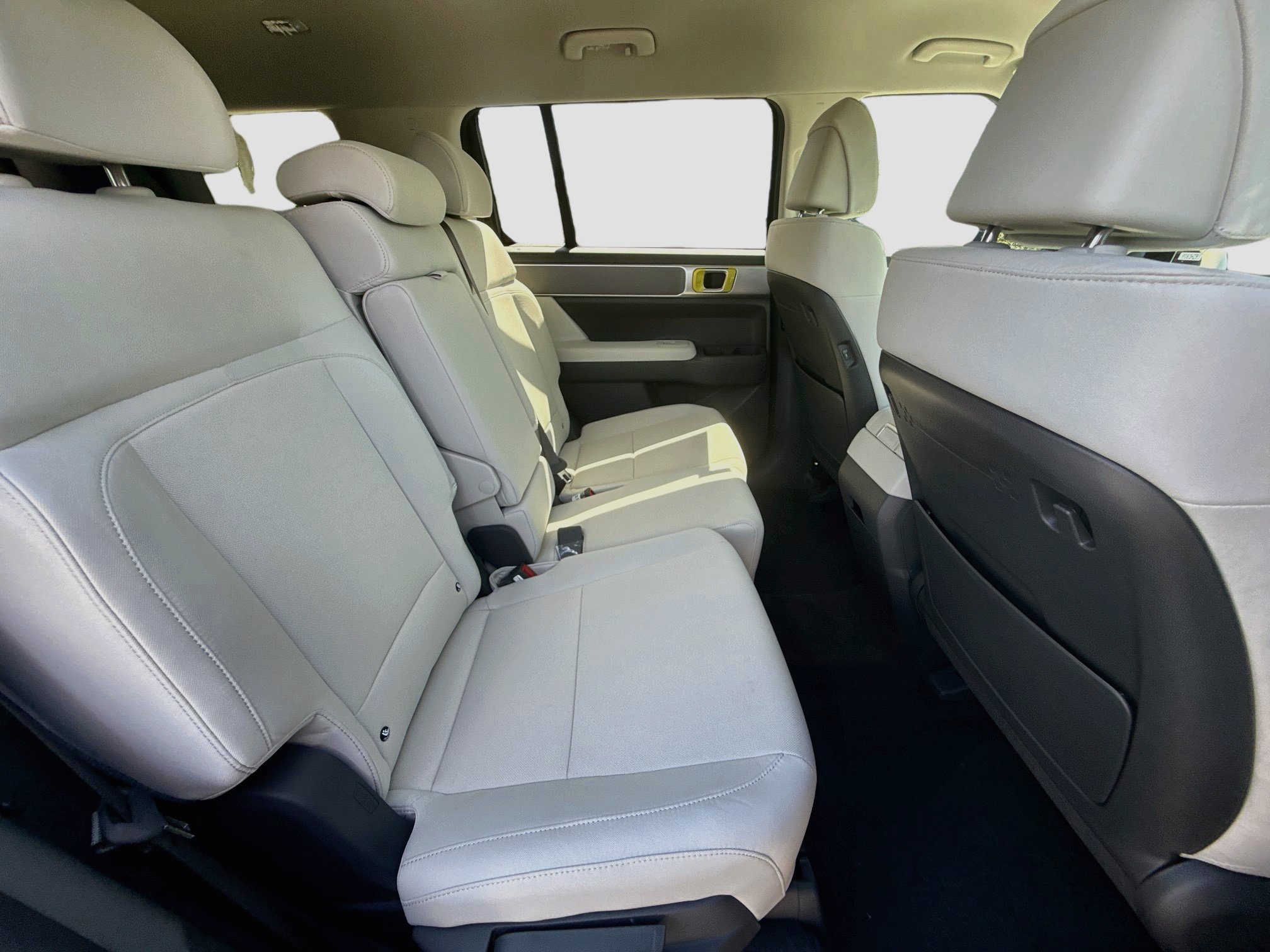 New 2027 Hyundai Santa Fe SE FWD image 19