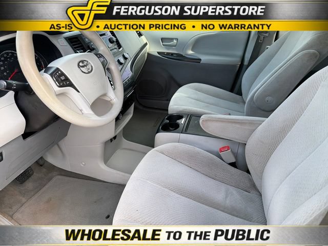 Used 2012 Toyota Sienna LE FWD image 17