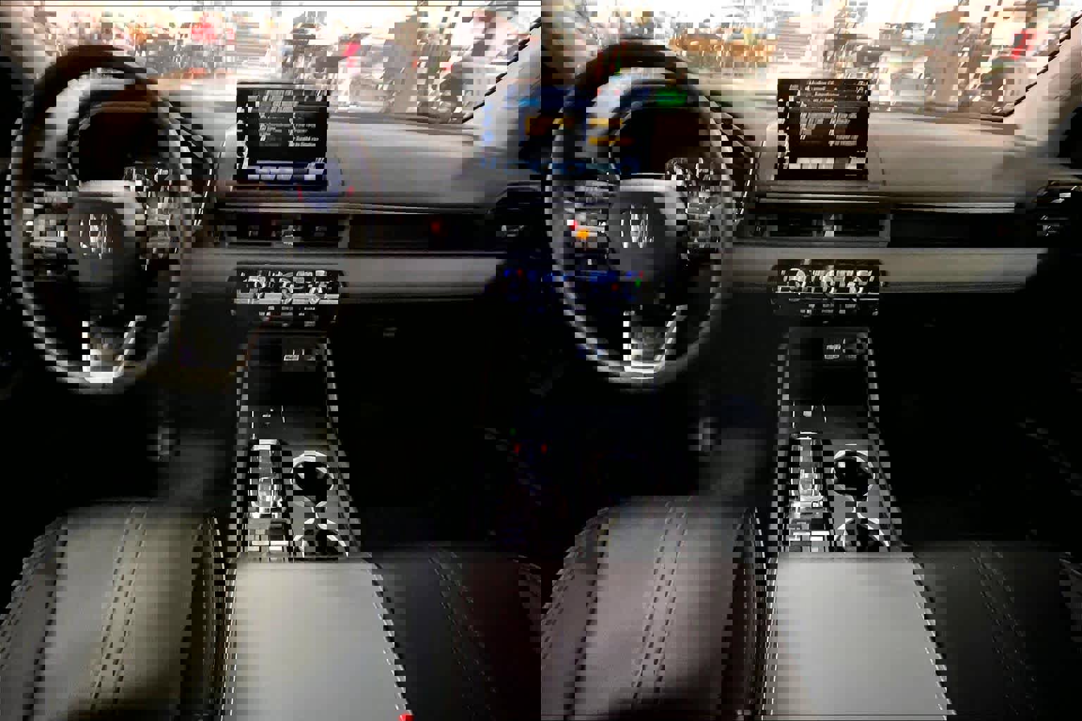 Used 2025 Honda Pilot Elite image 14