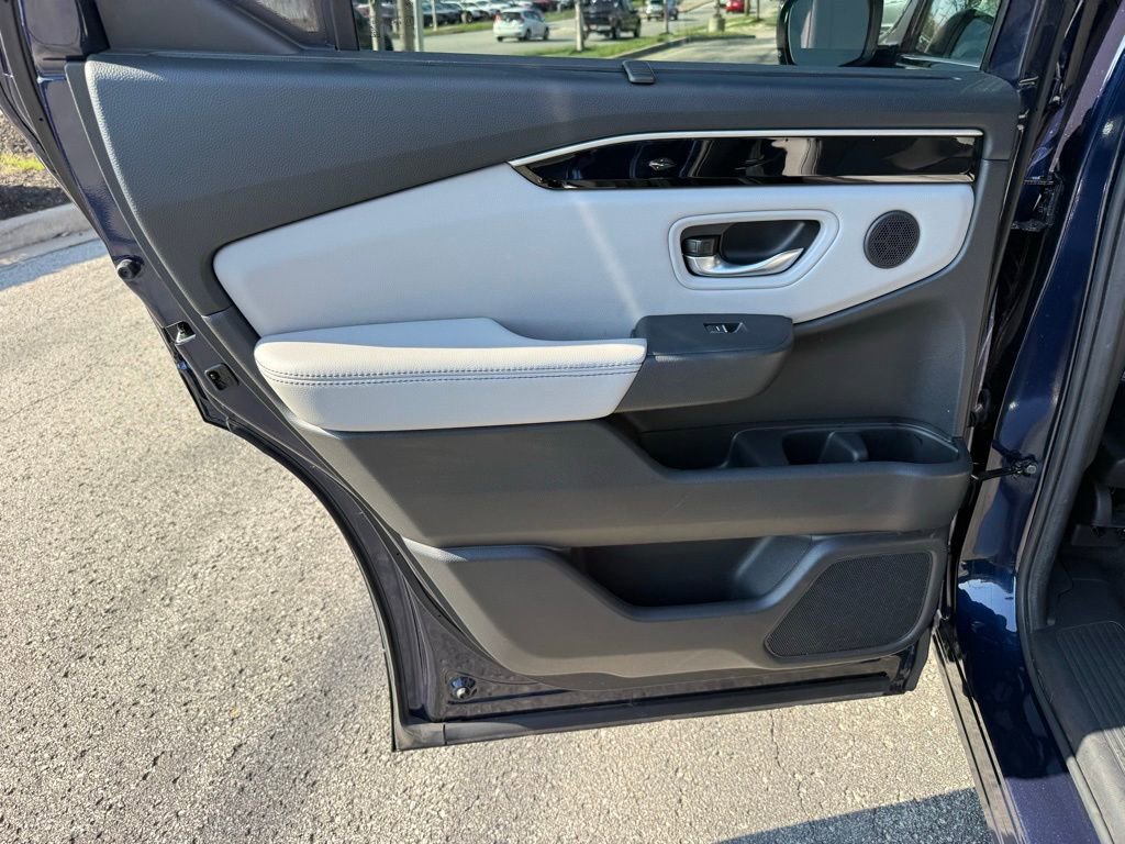 Used 2023 Honda Pilot EX-L image 32