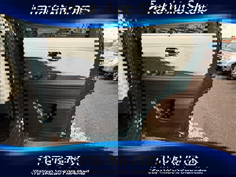 Used 2022 Nissan Pathfinder SL image 27