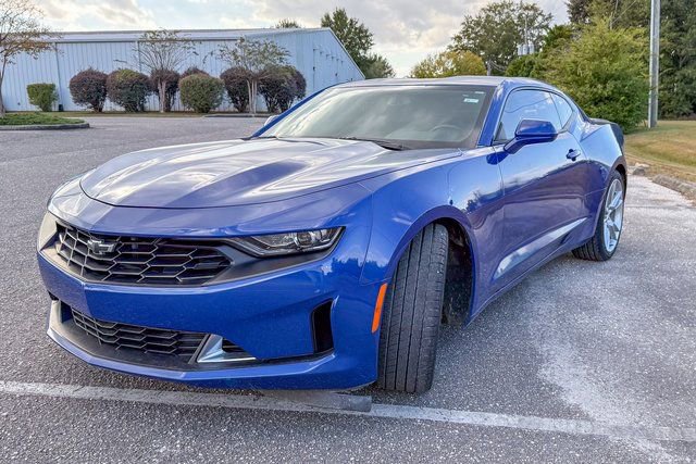 Used 2021 Chevrolet Camaro LT w/ RS Package image 7