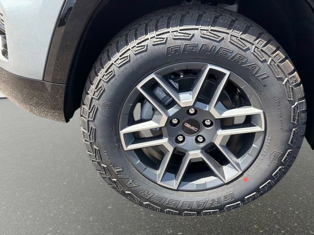 New 2026 GMC Terrain AT4 w/ Convenience Package III AWD/4WD image 10