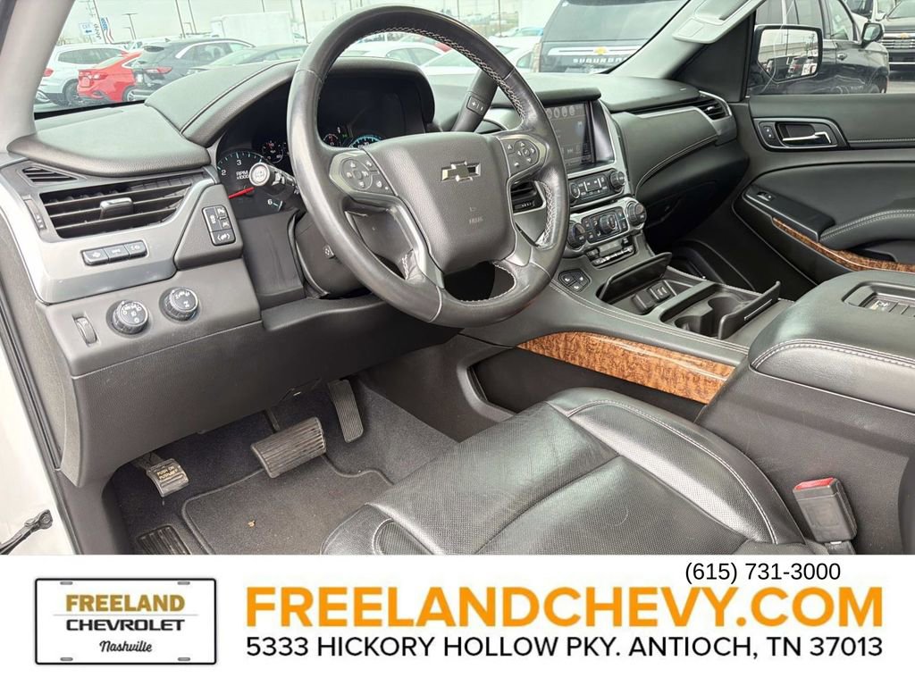 Used 2020 Chevrolet Suburban Premier image 30