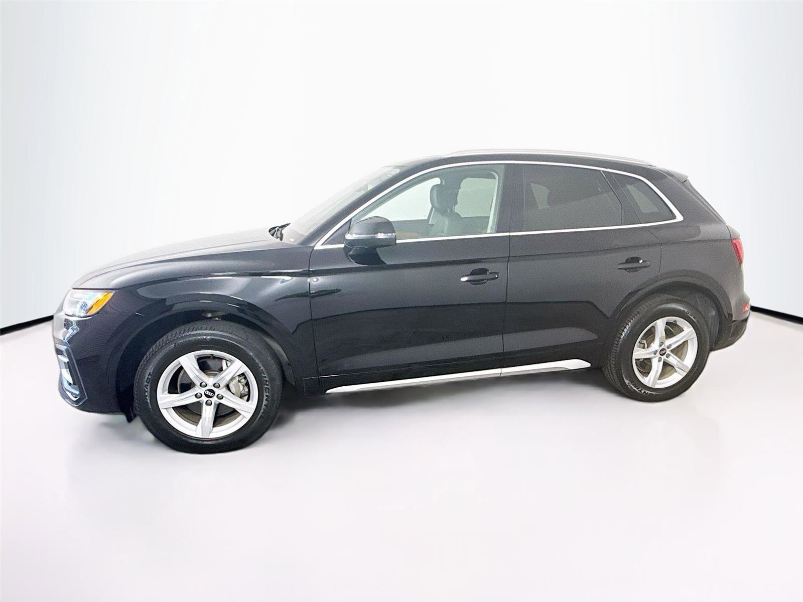 Used 2021 Audi Q5 Premium w/ Convenience Package image 26