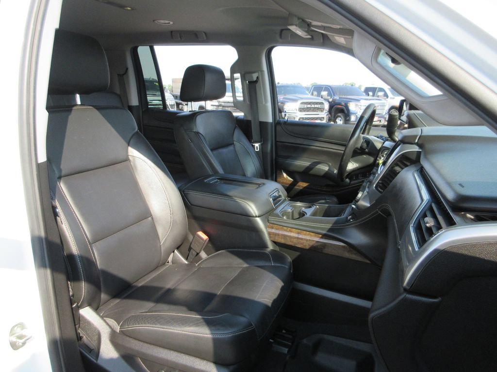 Used 2019 Chevrolet Suburban LT AWD/4WD image 23
