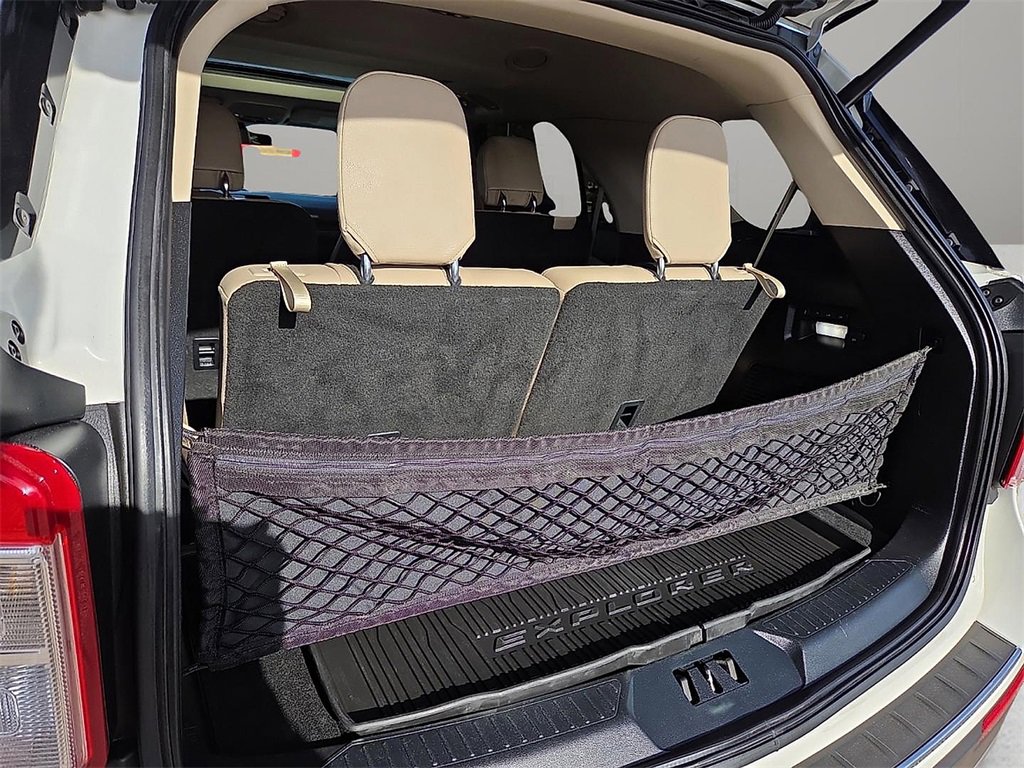 Used 2020 Ford Explorer Limited w/ Class III Trailer Tow Package image 8