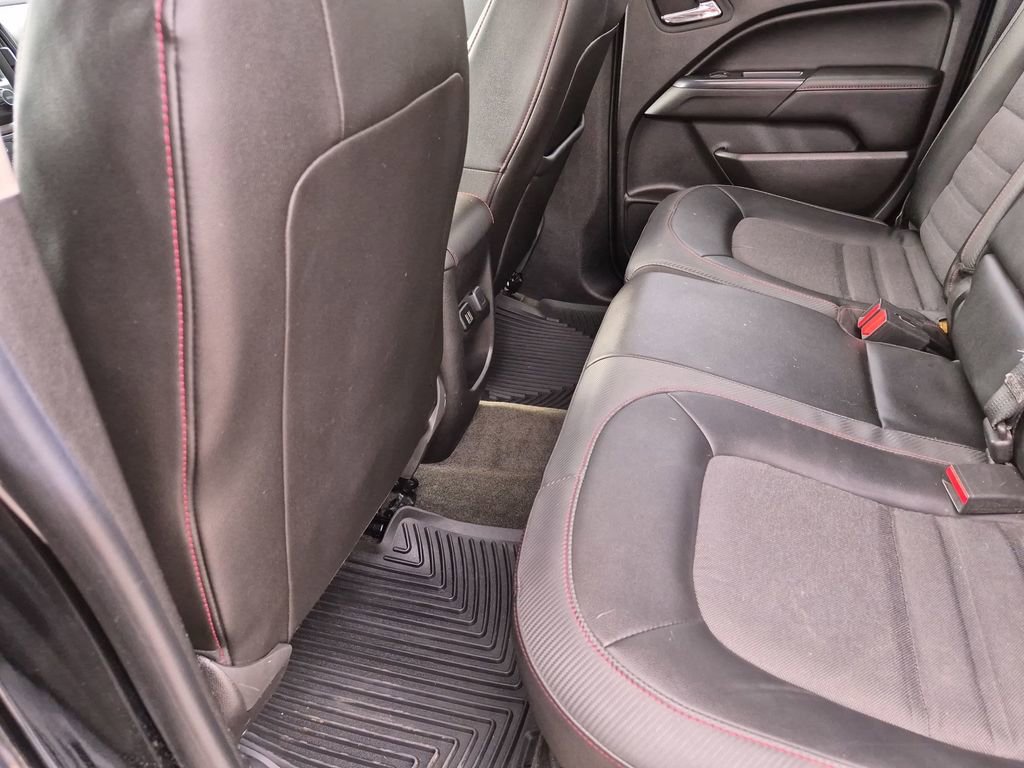 Used 2015 GMC Canyon SLE w/ All-Terrain Adventure Package RWD image 34