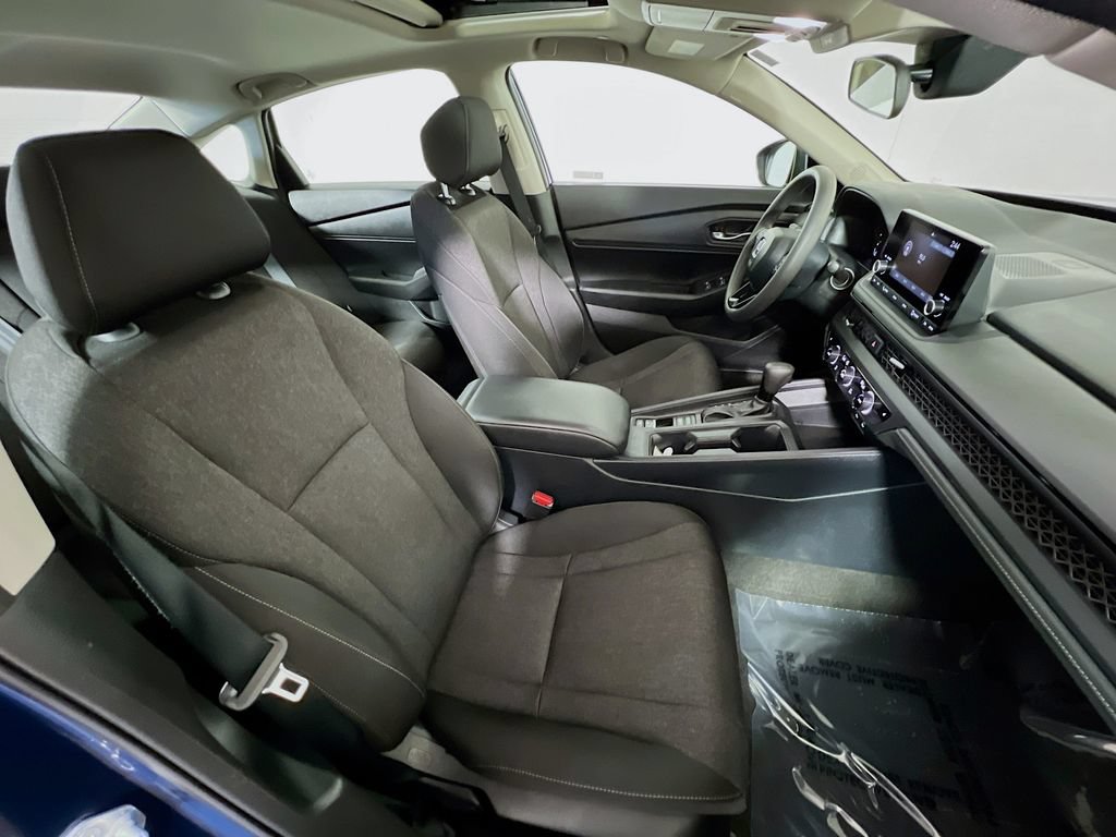Used 2024 Honda Accord EX image 25