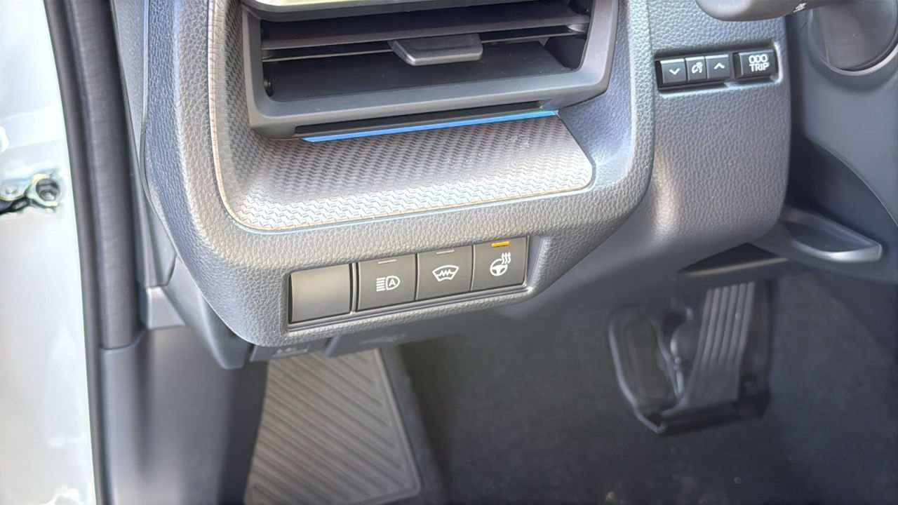 New 2026 Toyota Prius XLE image 10