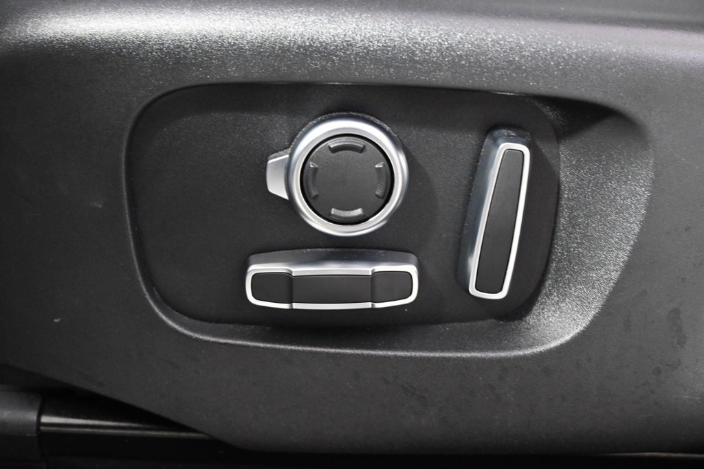 Used 2021 Land Rover Discovery Sport SE R-Dynamic image 14