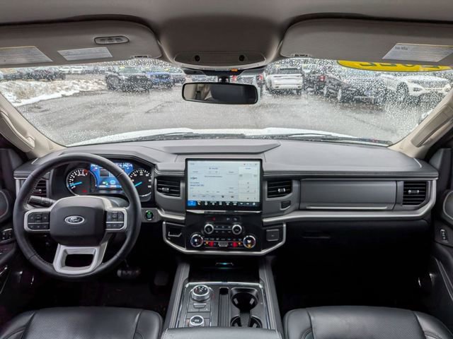 Certified 2022 Ford Expedition XLT image 15