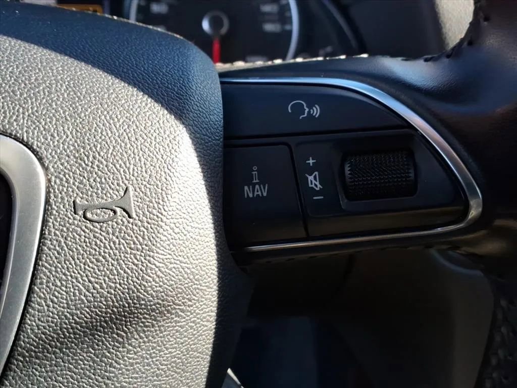 Used 2016 Audi Q5 2.0T Premium Plus w/ Technology Package image 31