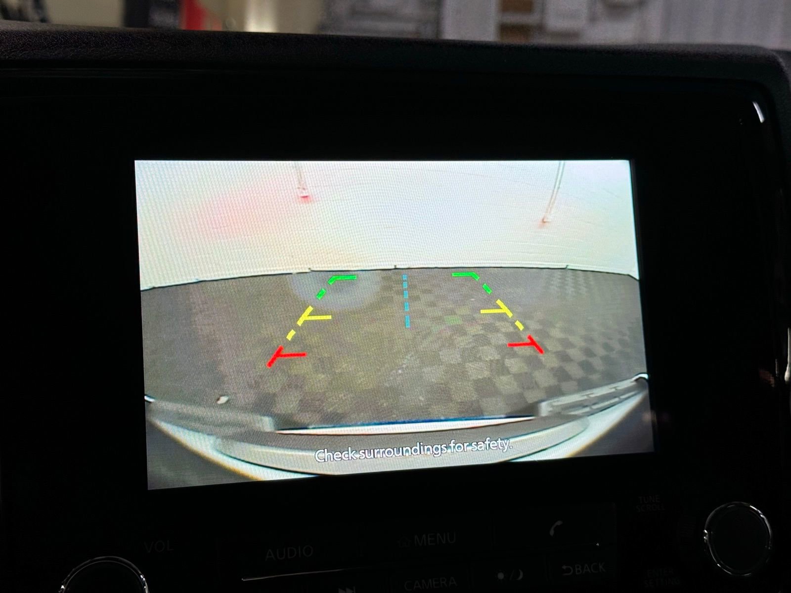 Used 2023 Nissan Frontier SV image 11