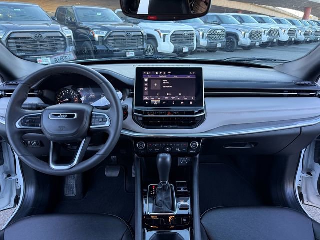 Used 2024 Jeep Compass Limited image 9