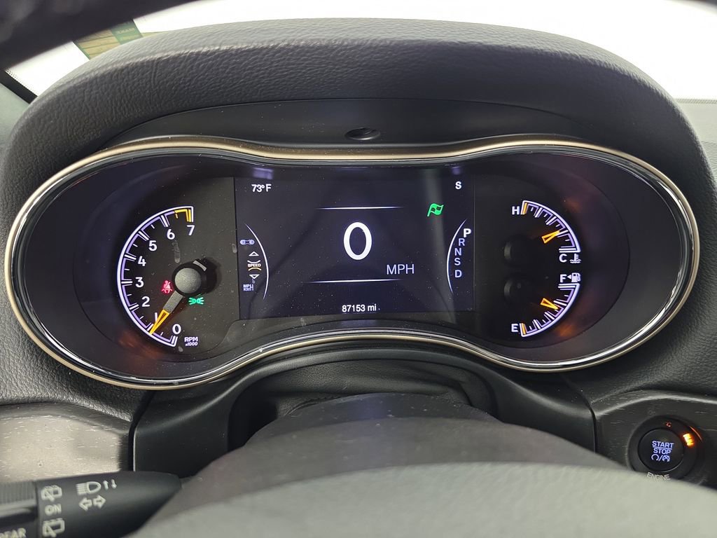 Used 2015 Jeep Grand Cherokee Laredo w/ Quick Order Package 23E image 35