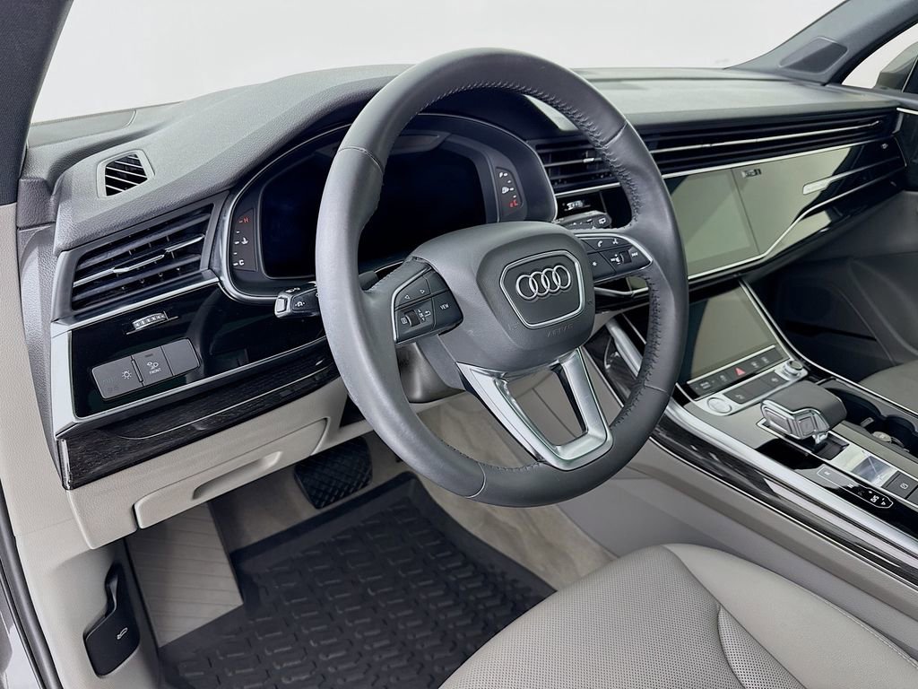 Used 2020 Audi Q7 2.0T Premium Plus w/ Premium Plus Package image 4