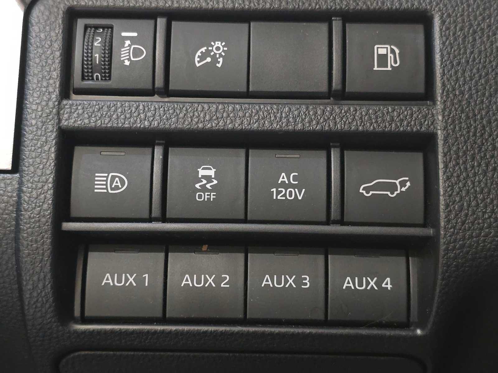Certified 2026 Toyota 4Runner TRD Off-Road Premium w/ Tow Technology Package AWD/4WD image 18