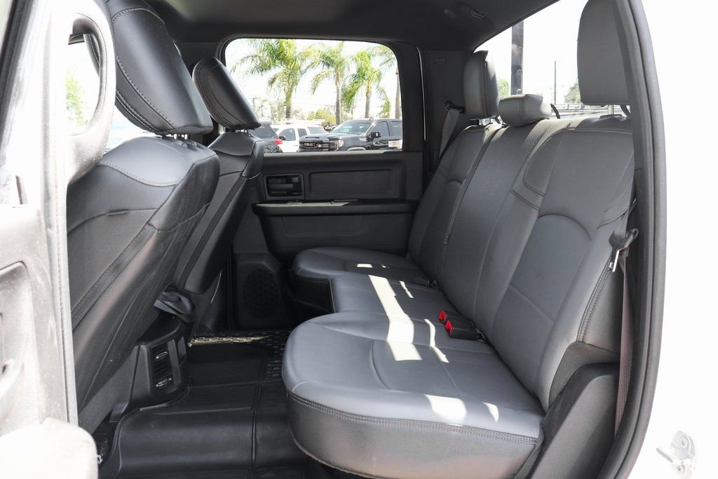 Used 2021 RAM 2500 Tradesman w/ Chrome Appearance Group image 33