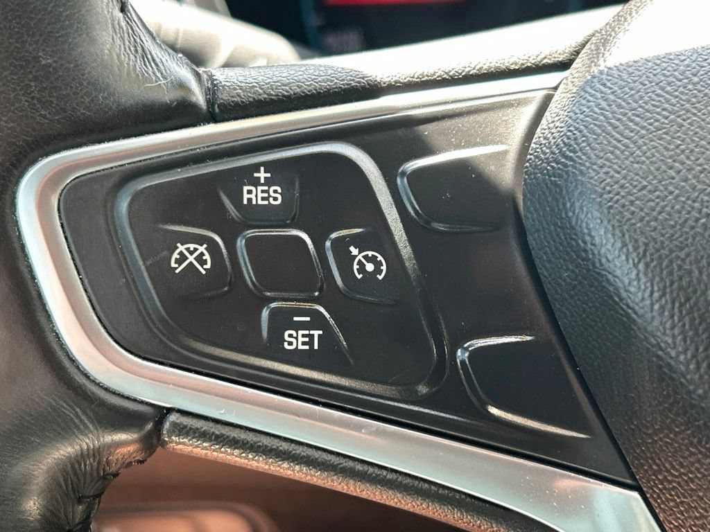 Used 2018 Chevrolet Equinox LT FWD image 27