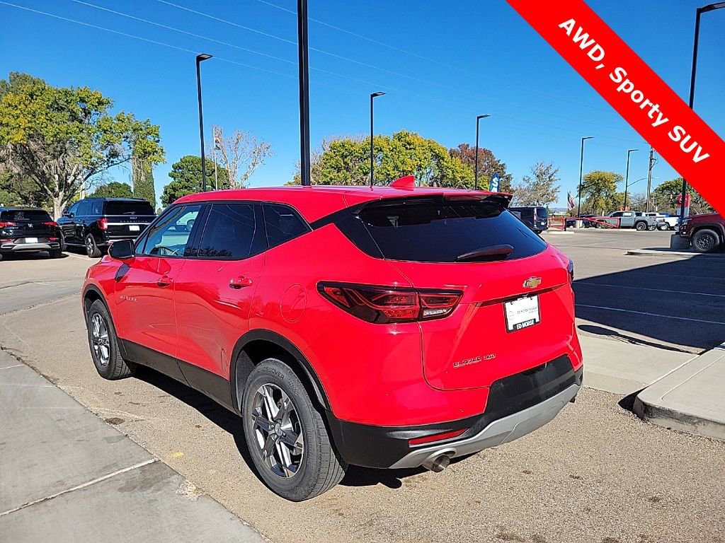 Used 2023 Chevrolet Blazer LT AWD/4WD image 5