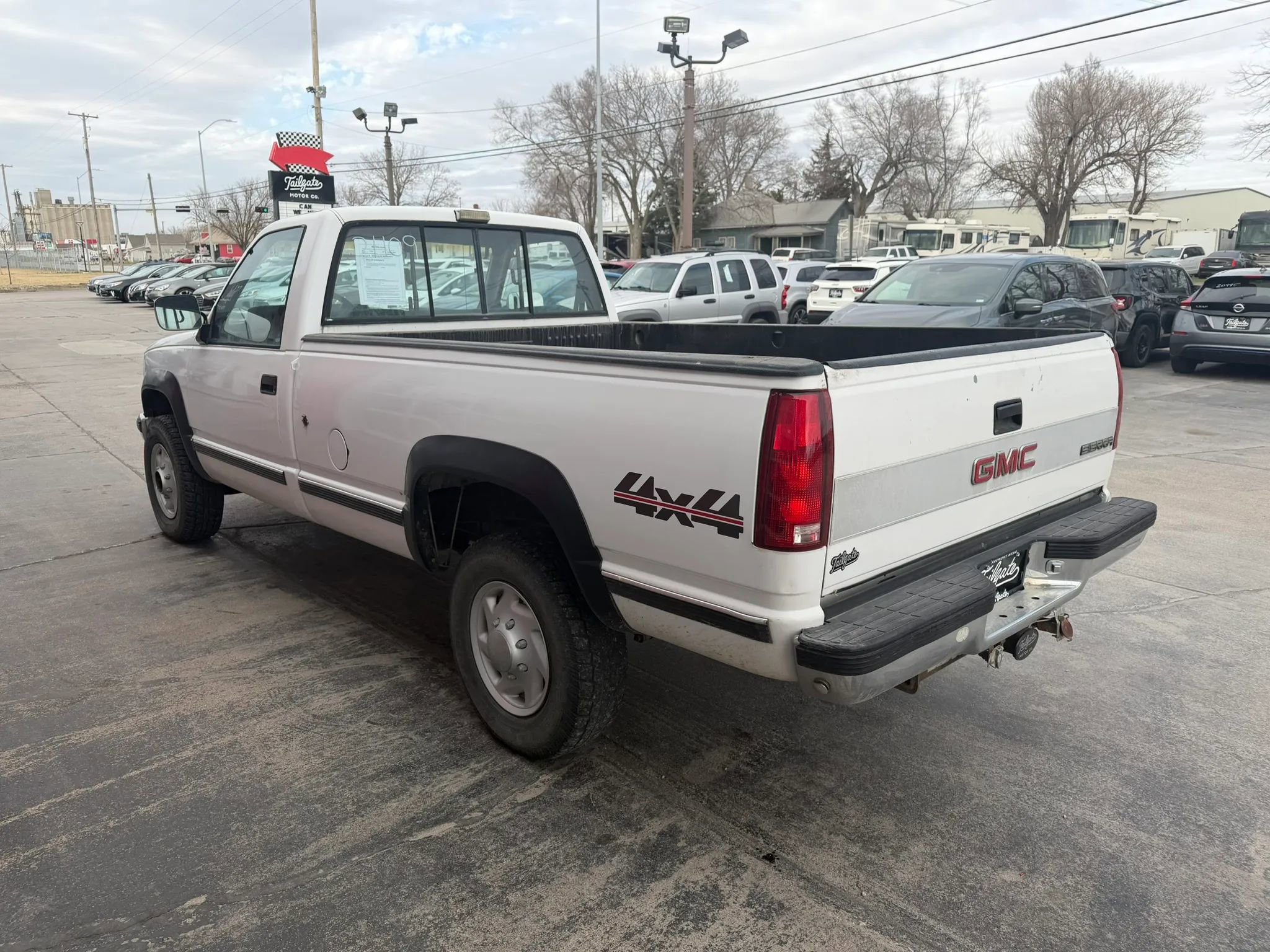 Used 1988 GMC Sierra 3500 4x4 Regular Cab image 5