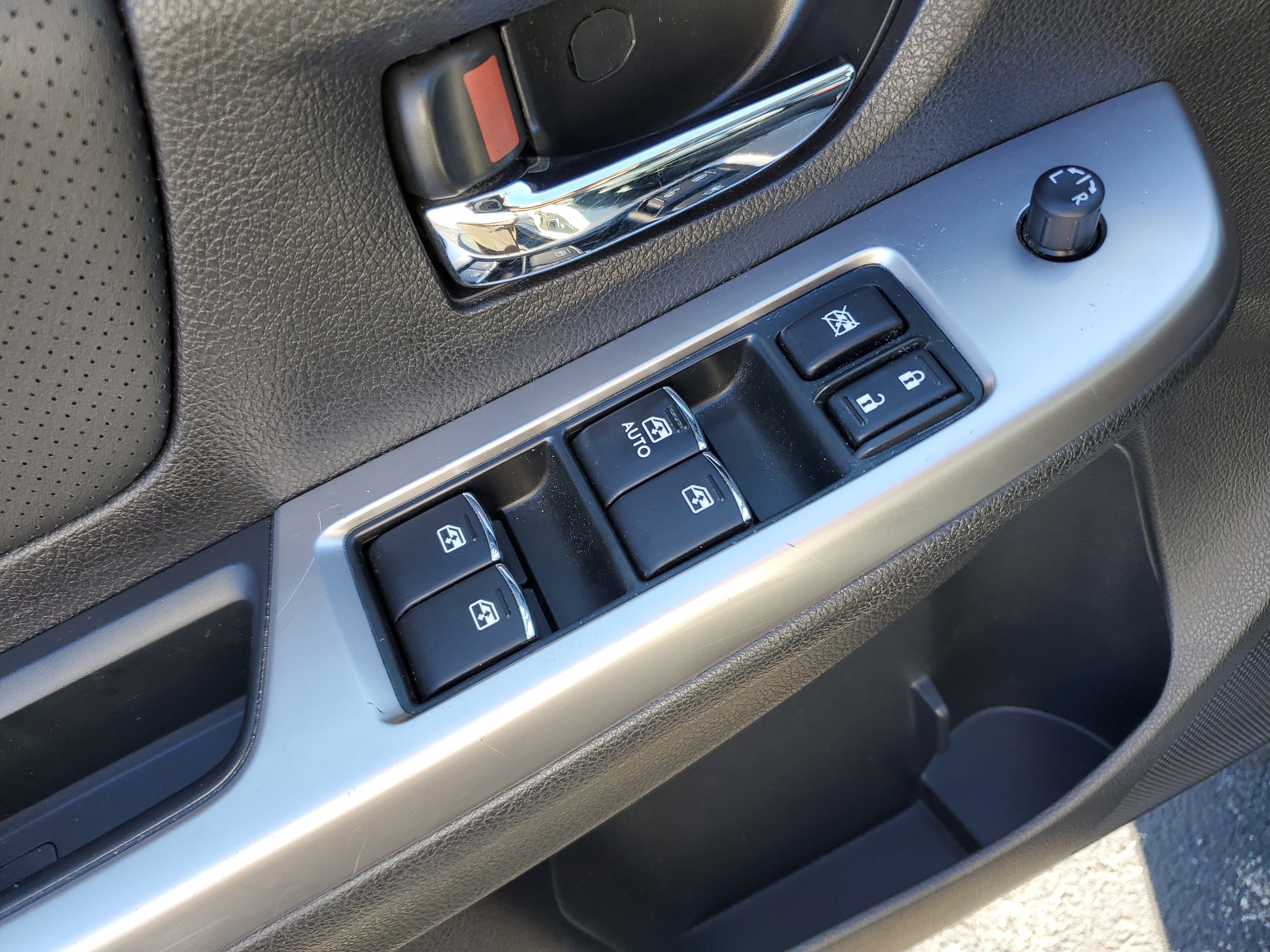 Used 2015 Subaru Crosstrek 2.0i Limited image 17