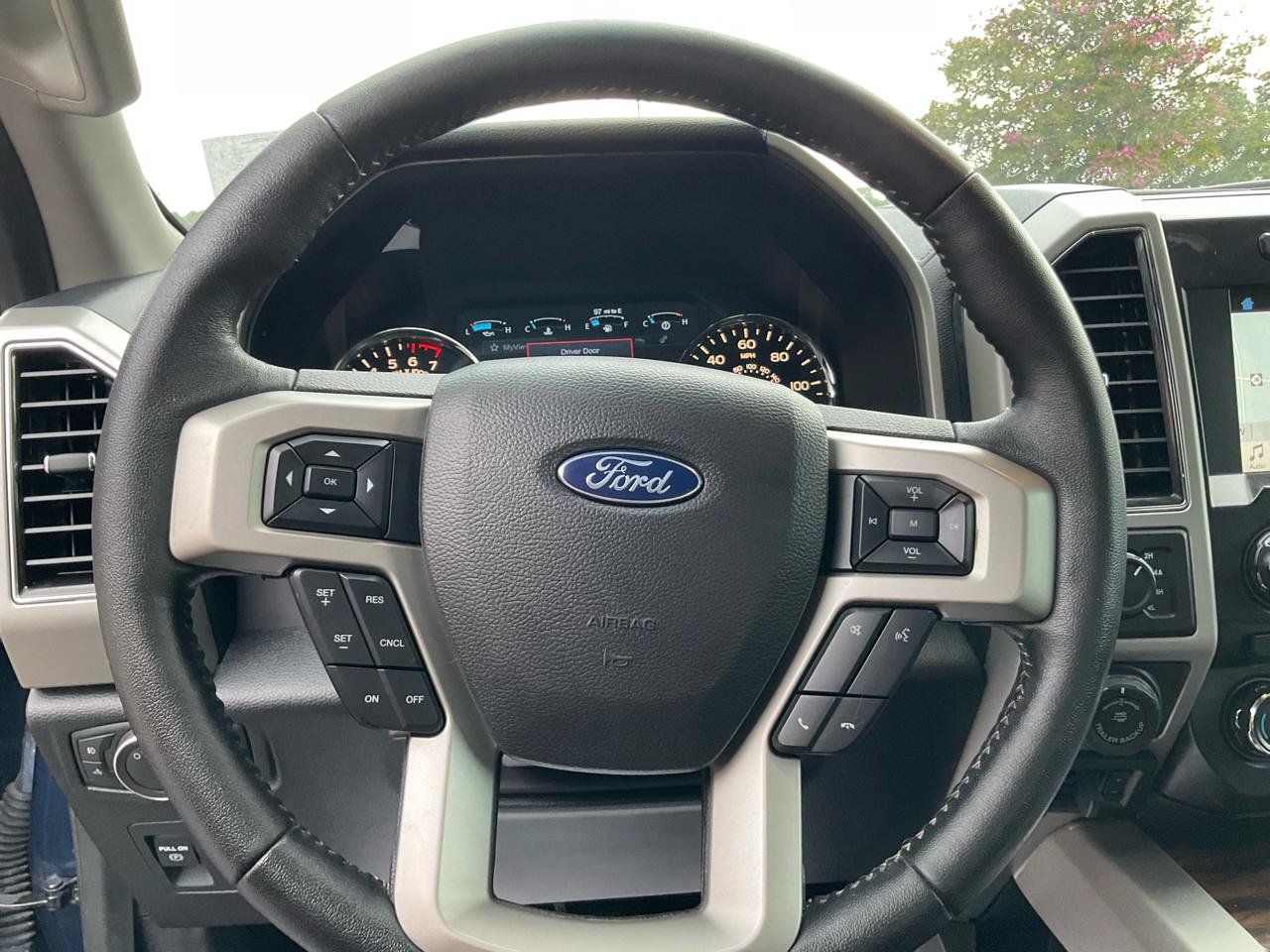 Used 2018 Ford F150 Lariat w/ Max Trailer Tow Package AWD/4WD image 25