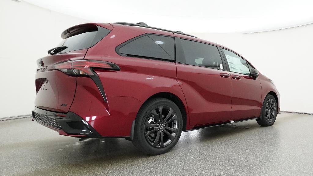 New 2026 Toyota Sienna XSE FWD image 28