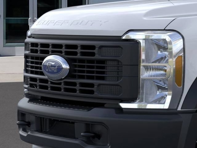 New 2025 Ford F600 2WD Regular Cab Super Duty image 17