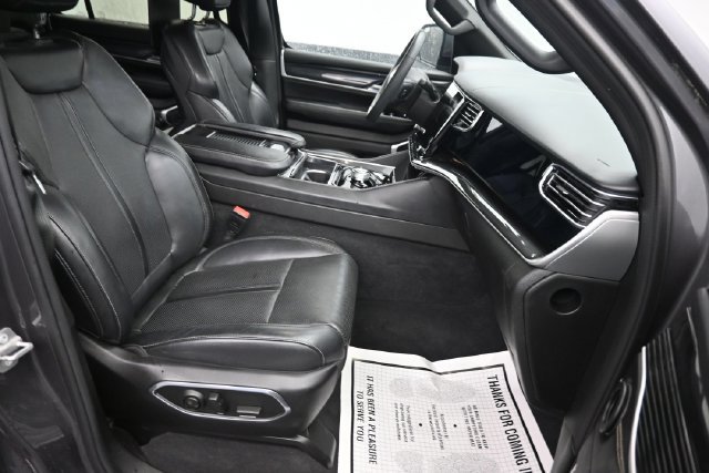 Used 2022 Jeep Wagoneer Series I w/ Rear Seat Video Group 1 AWD/4WD image 11