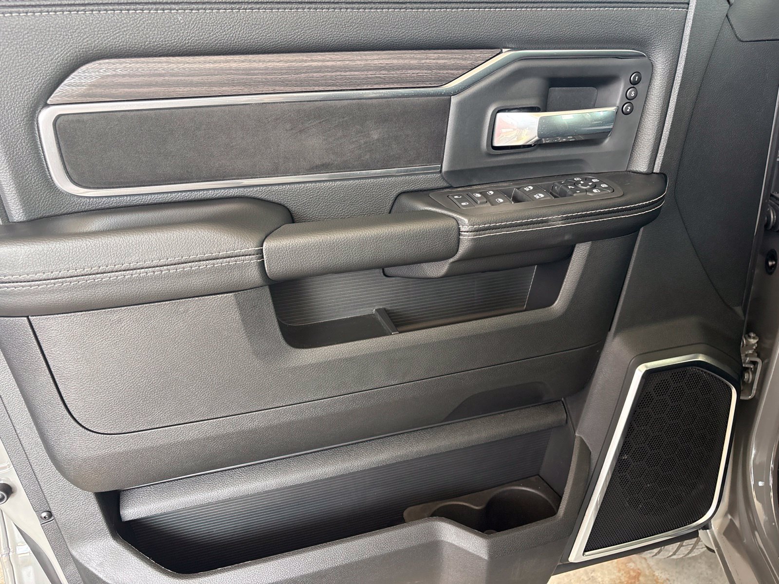 New 2027 RAM 3500 Laramie w/ Night Edition AWD/4WD image 11