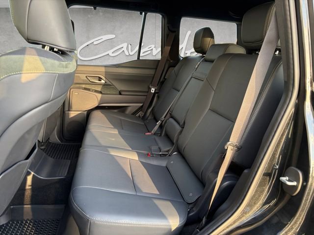 Used 2025 Lexus GX 550 w/ Accessory Package (32) image 22