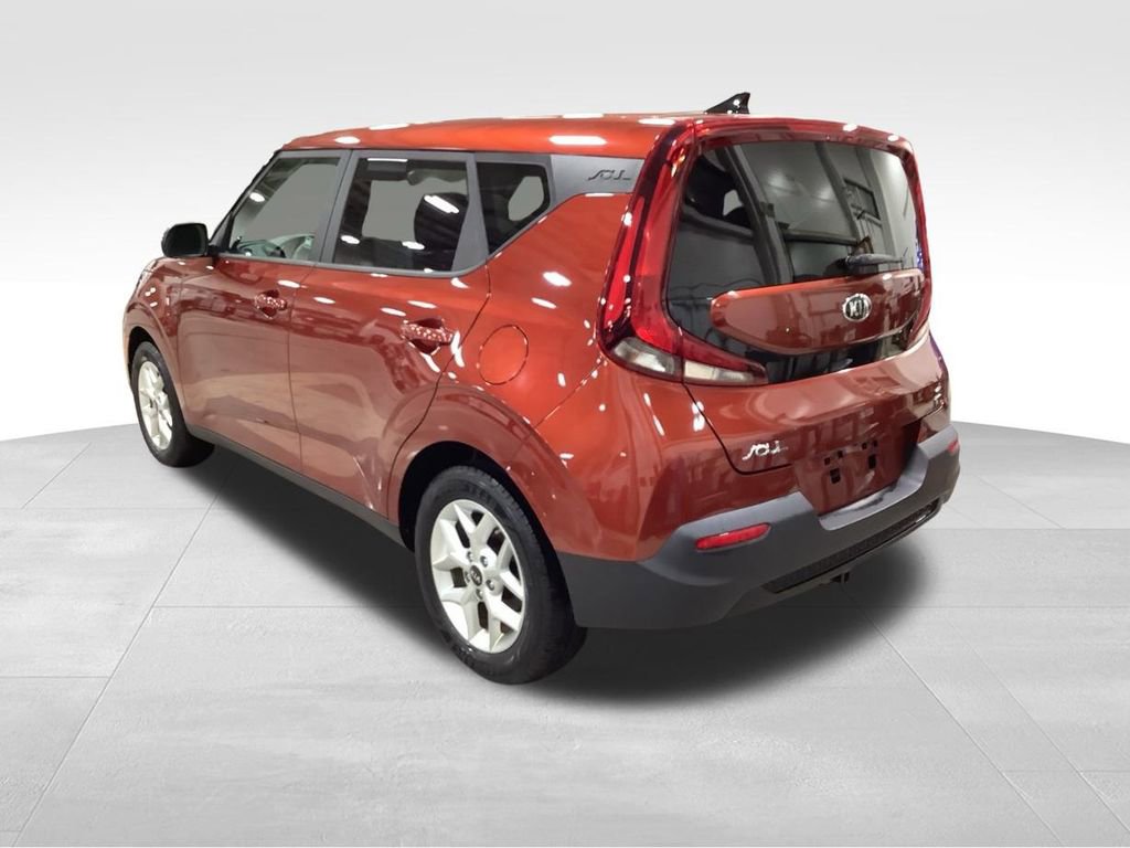 Certified 2020 Kia Soul S image 9