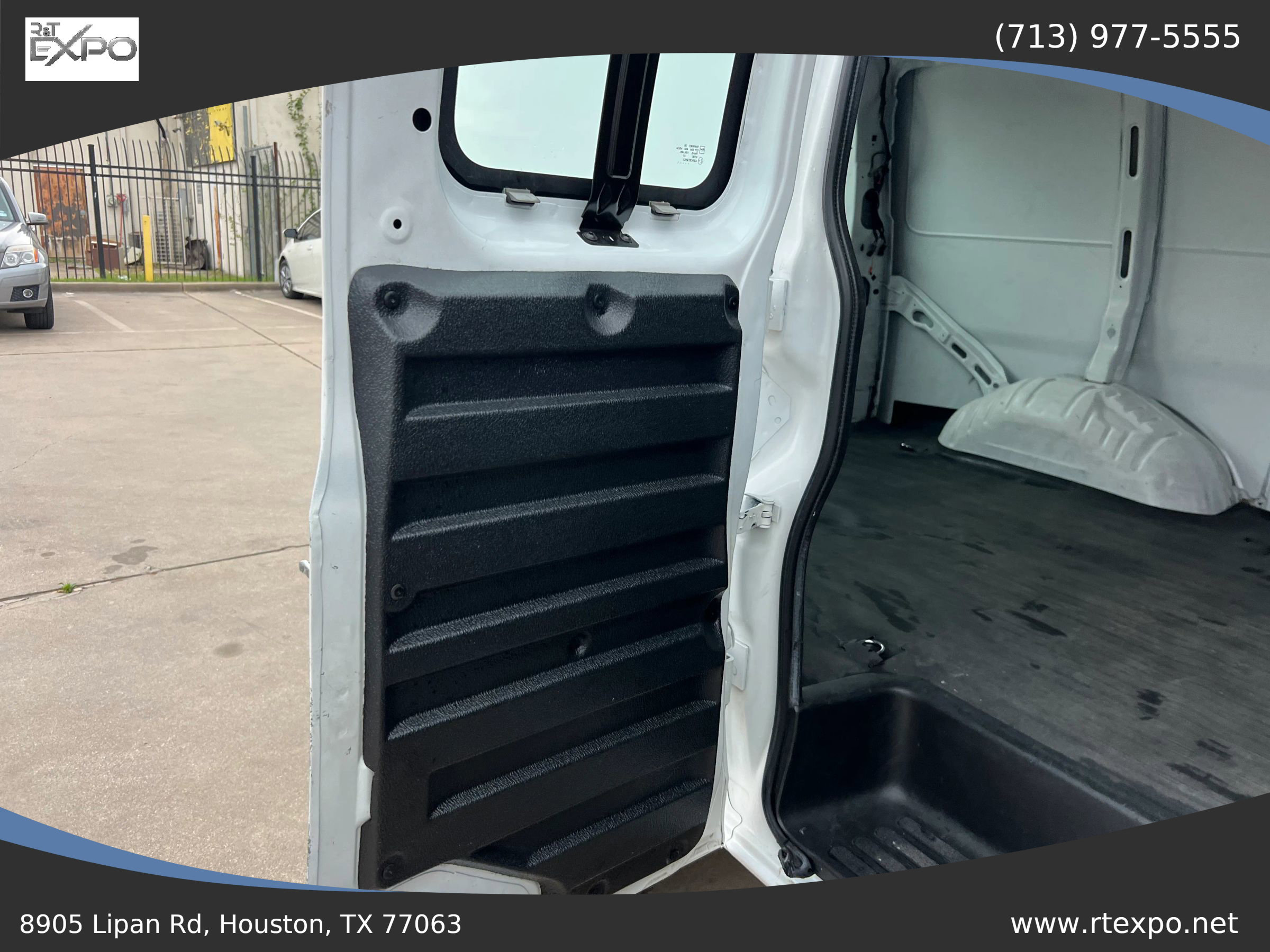 Used 2021 Chevrolet Express 2500 w/ Driver Convenience Package image 37