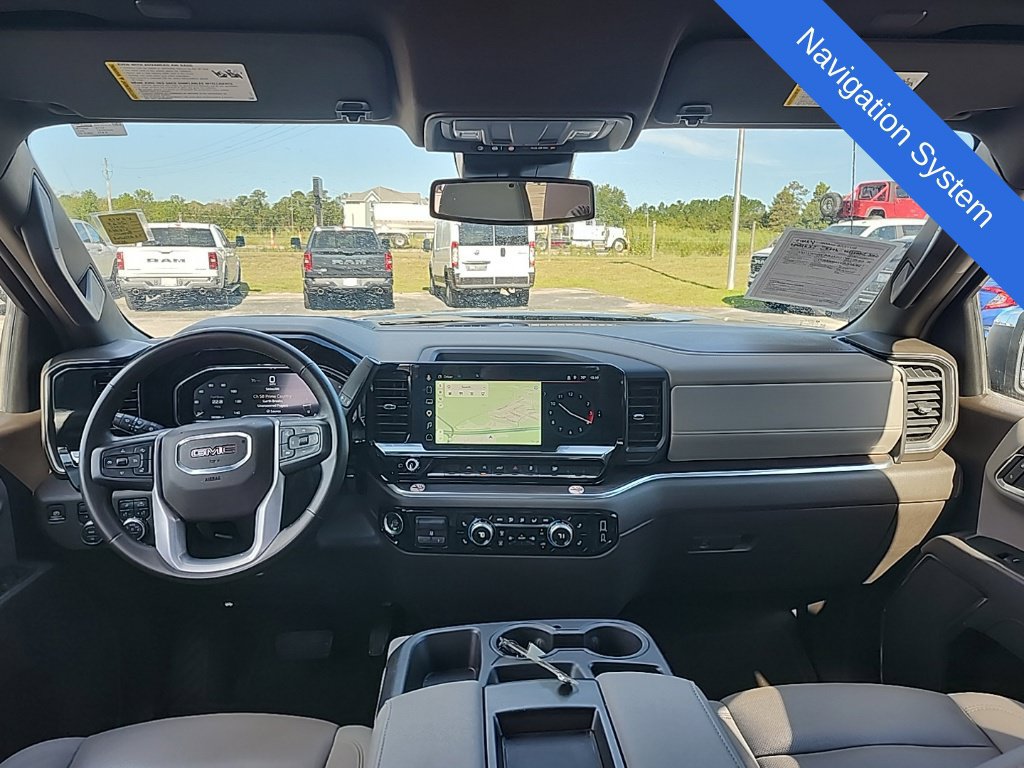 Used 2025 GMC Sierra 1500 SLT AWD/4WD image 4
