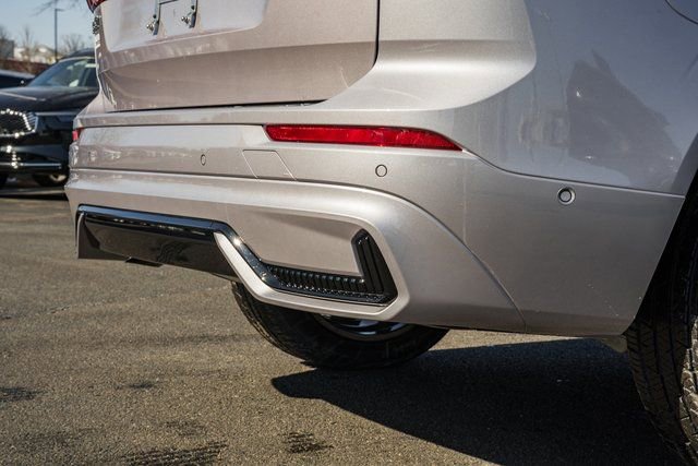 New 2026 Volvo XC60 T8 Plus image 7