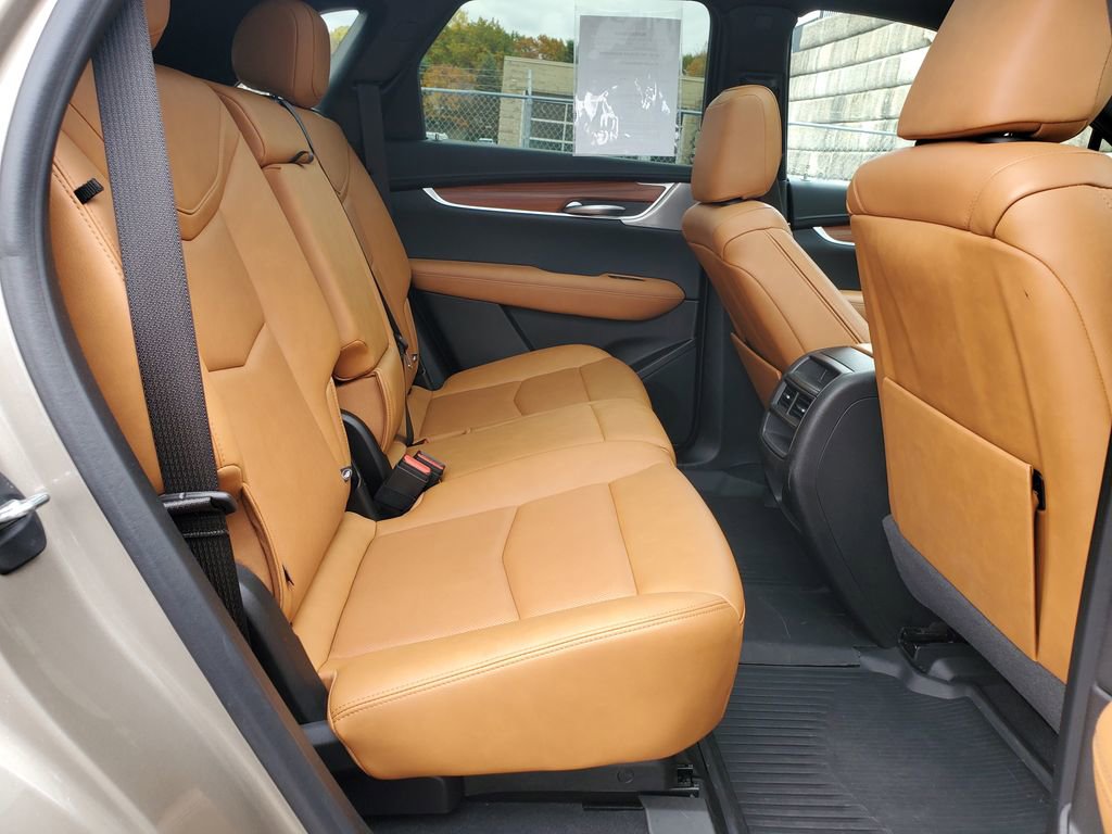 Certified 2023 Cadillac XT5 Premium Luxury w/ LPO, Floor Liner Package image 44