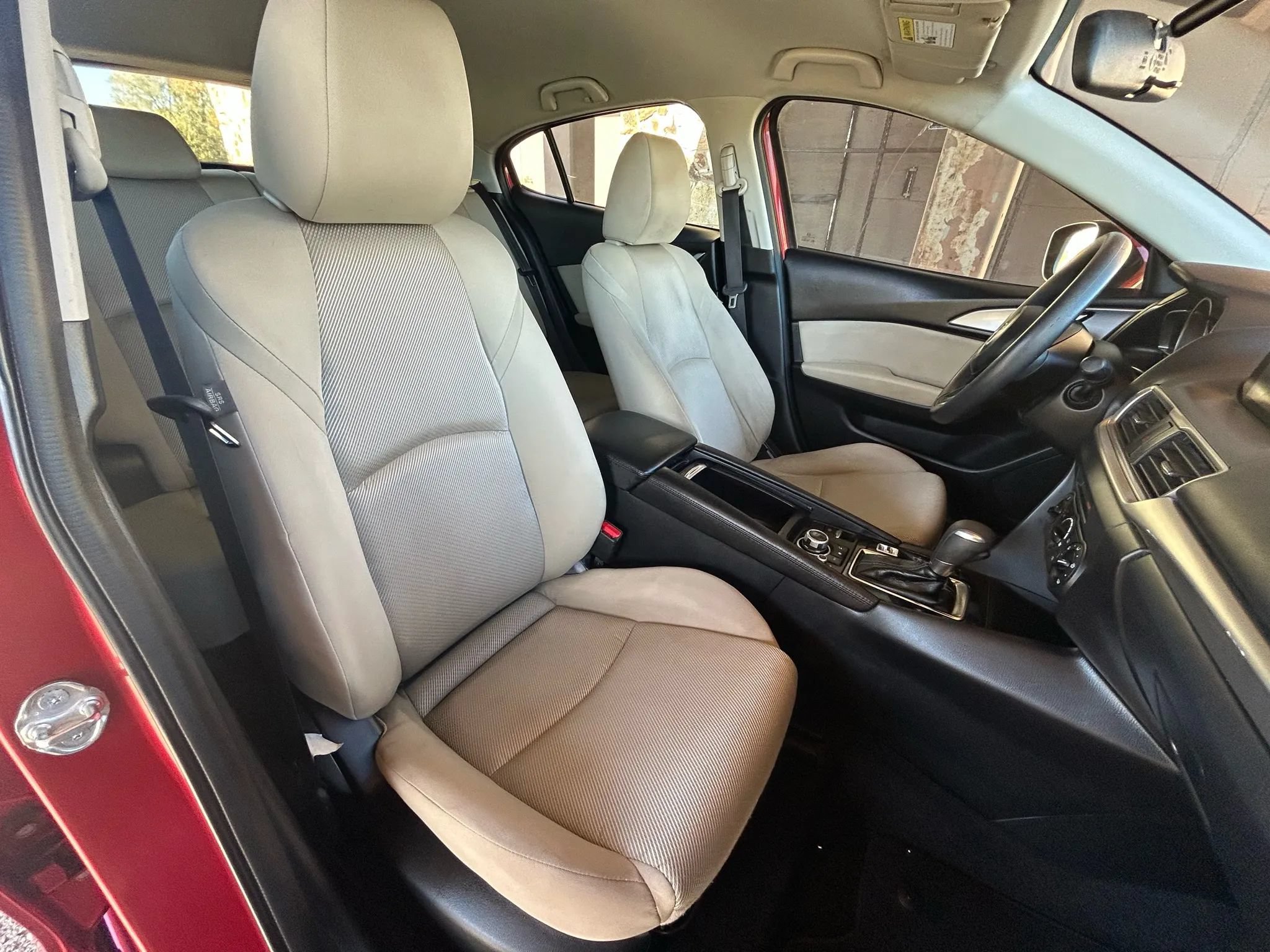 Used 2017 MAZDA MAZDA3 Sport FWD image 11