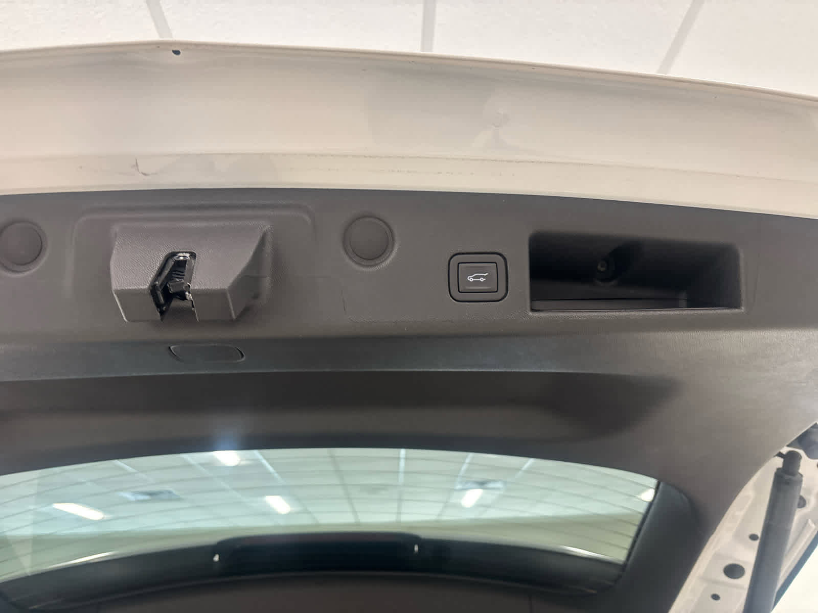 Used 2023 Chevrolet Equinox LT image 16