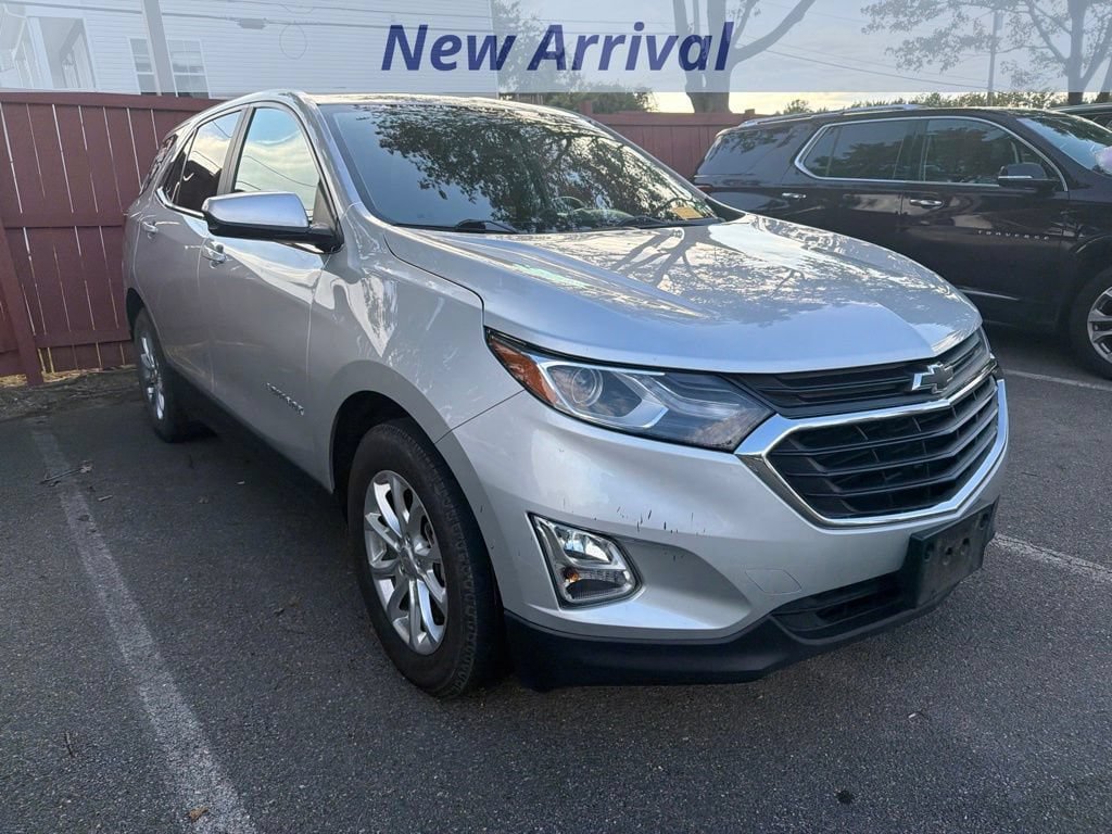 Used 2021 Chevrolet Equinox LT FWD image 2