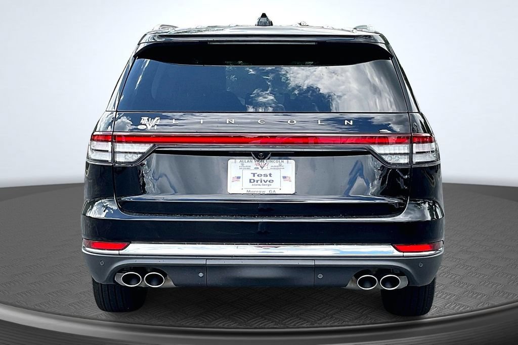 New 2026 Lincoln Aviator AWD image 4